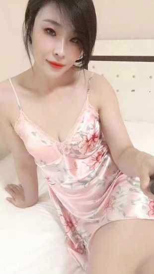 泻火系精品，苗条淑女，风情万种，大胸大长腿很有爆发力